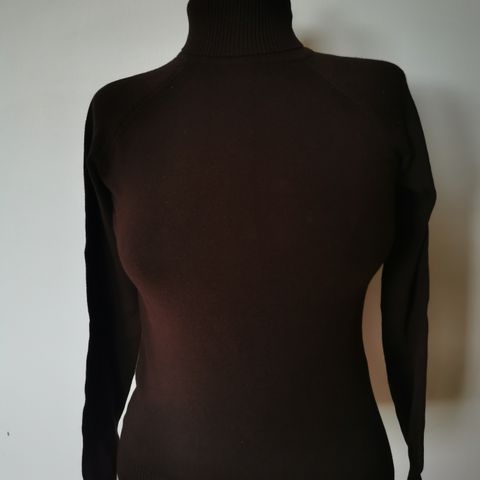 Ny turtleneck genser fra Zara knitwear str S