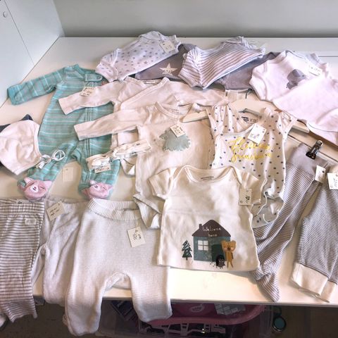 Babyklær og tilbehør str 50-56 uni