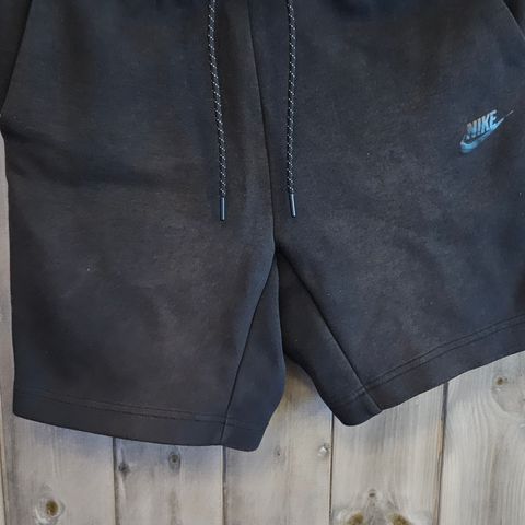 Nike tech fleece shorts