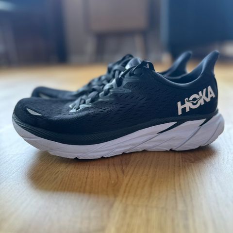 Hoka Clifton 8 str. 44 2/3