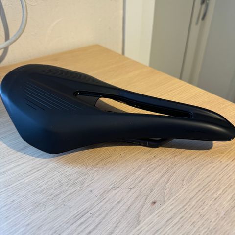 Fizik Vento Argo R1 140mm Sete