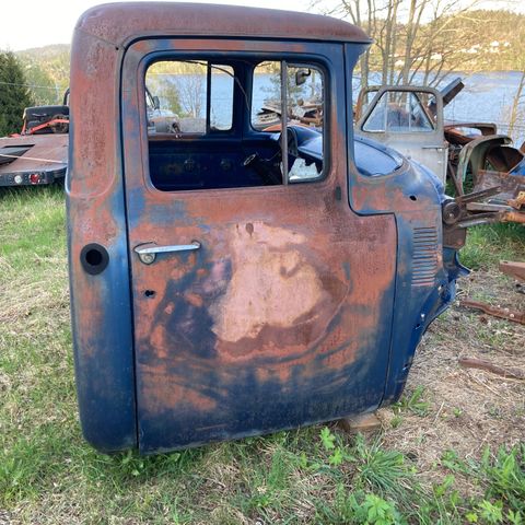 1956 Ford F100  1940 Ford deler