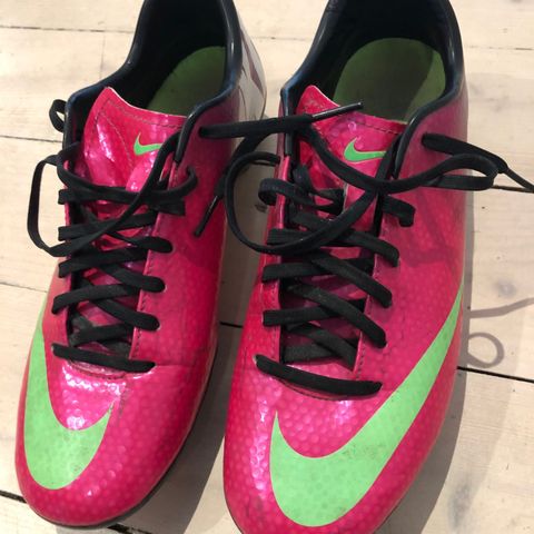 Nike Mercurial fotballsko str 40 - lite brukt i flott stand