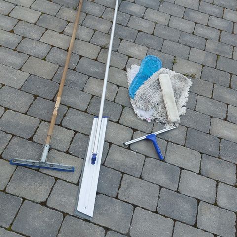 Lang kost x 2 , nal og div mopper / kluter