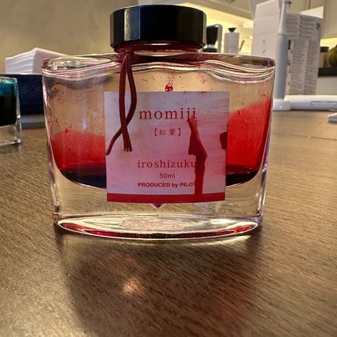 Iroshizuku Momiji blekk til fyllepenn