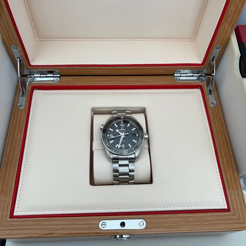 BYTTES Omega Seamaster Planet Ocean 43.5