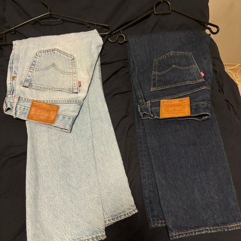 Levis 501 jeans