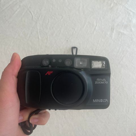 Minolta riva zoom 70