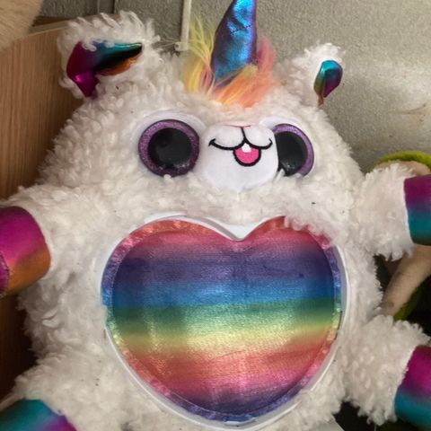 Stor rainbocorns bamse 200,-