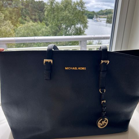 Veske i fra Michael Kors