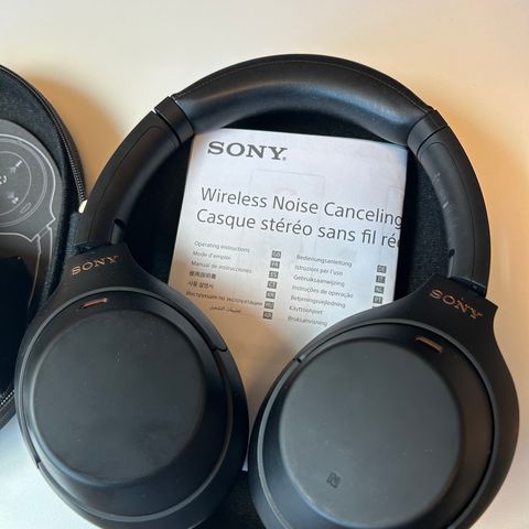 Lite brukt Sony WH-1000XM4