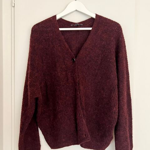 Svartrød cardigan