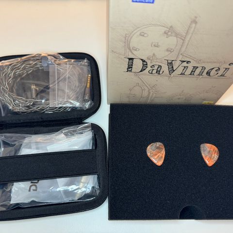 DUNU x Gizaudio DaVinci 2DD+4BA IEM