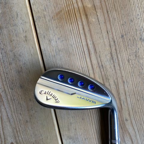 Callaway jaws wedge.