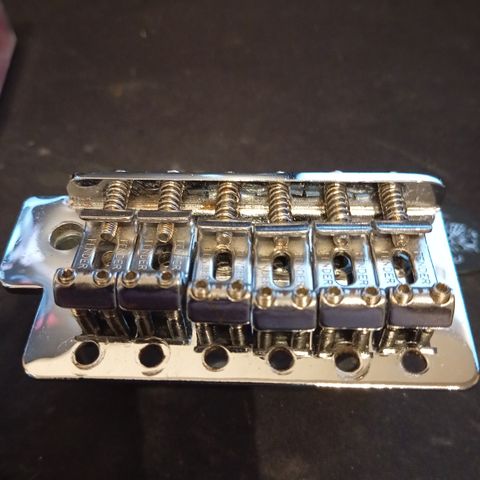 Fender Mexico 6 point bridge