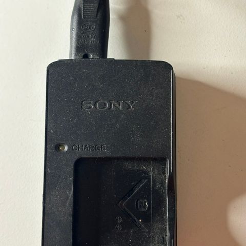 SONY BC-CSNB Batterilader