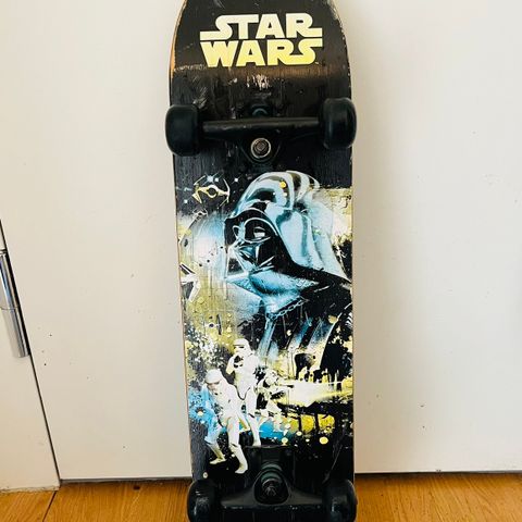 Star Wars og Firefly skateboard 78 cm og ubrukt beskyttelse sett