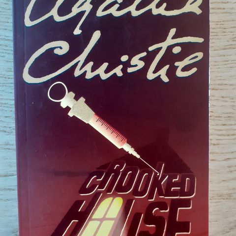 Crooked House - av Agatha Christie (Stort utvalg film og bøker)