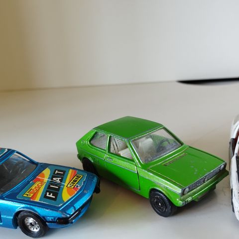 CORGI.  Laget i Storbritannia.  Fiat XI/9, Porsche 924 og Volkswagen Polo.