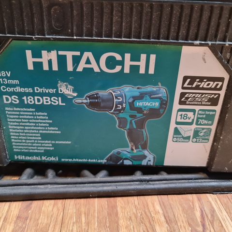 Hitachi DS18DBSL Drill