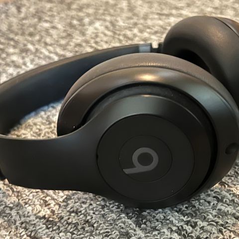 Beats Studio Pro ( 2024) , Svarte