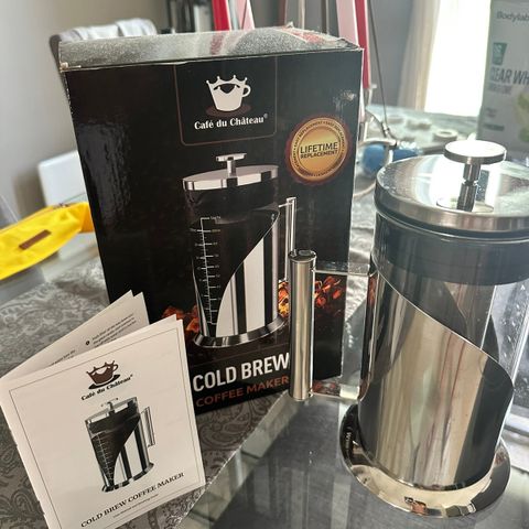 Cold brew coffee maker