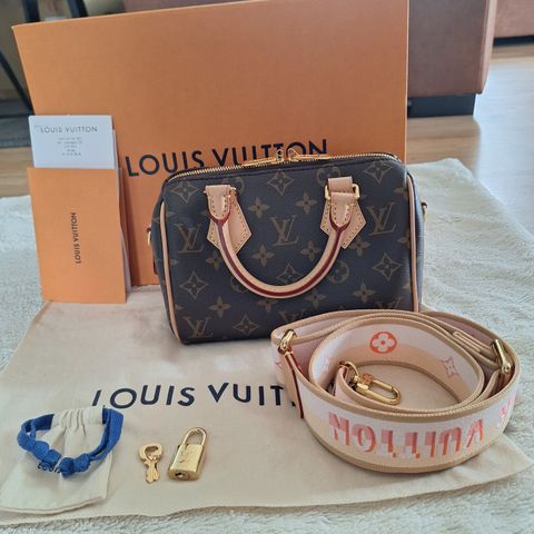 Louis Vuitton Speedy Bandouliere 20