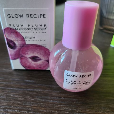 Glow recipe  plum plump Hyaluronic Serum