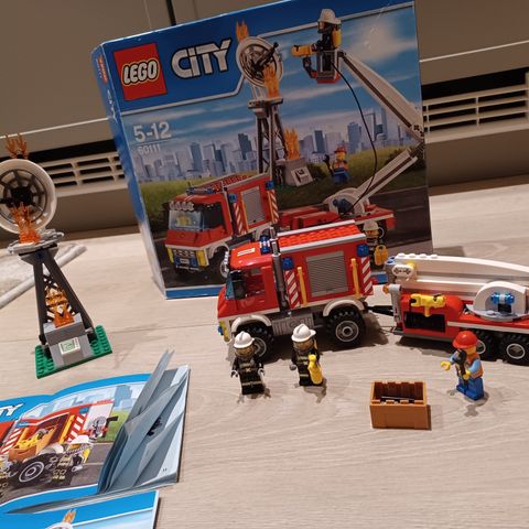 Lego 60111