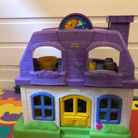 Fisher price little people hus