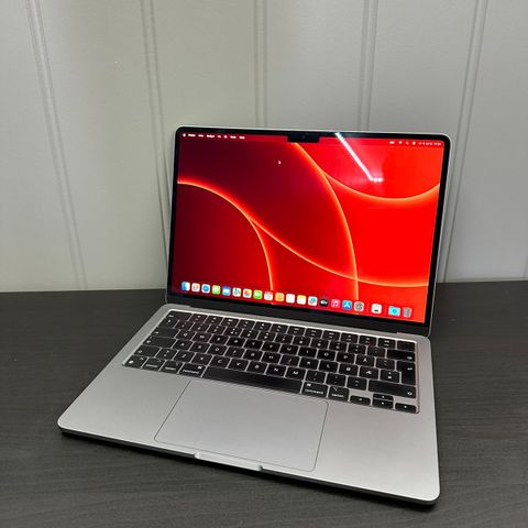 Macbook Air M2 | KVITTERING | (96%🔋)