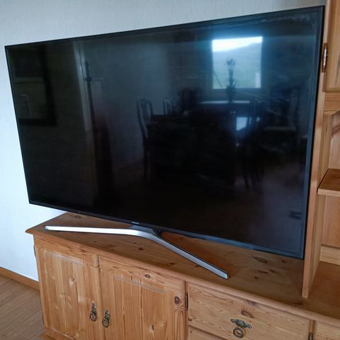 Samsung 55" Smart TV