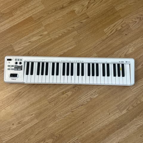 Roland A49 midi keyboard