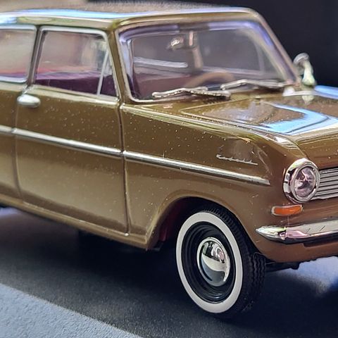 Opel Kadett a Minichamps