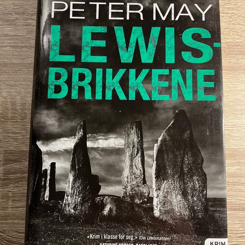 Lewis-trilogien av Peter May: Svarthuset, Lewismannen og Lewis-brikkene