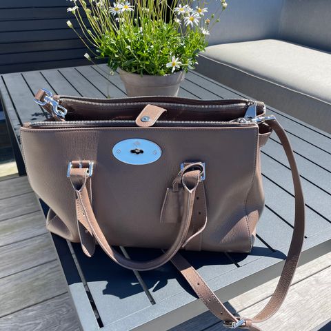 Mulberry Bayswater Double Zip Tote. Farge Taupe, med sølvdetaljer