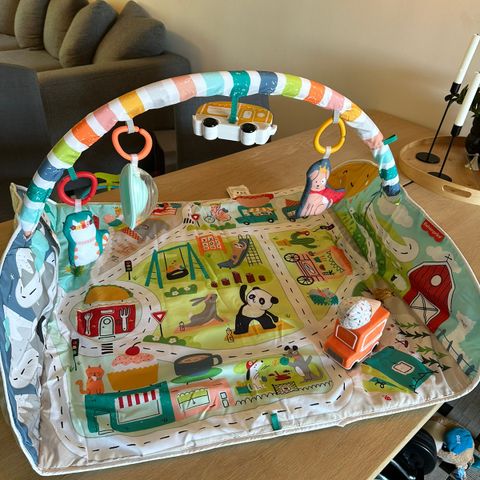 Baby gym fra fisher price