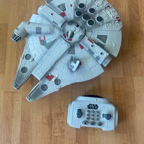 Radiostyrt Star Wars Millenium Falcon