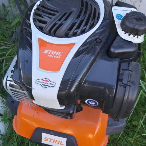 Stihl jordhakke MH445