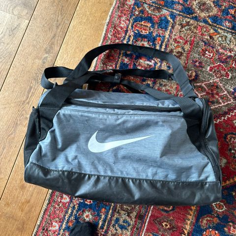 Nike Gymbag grå