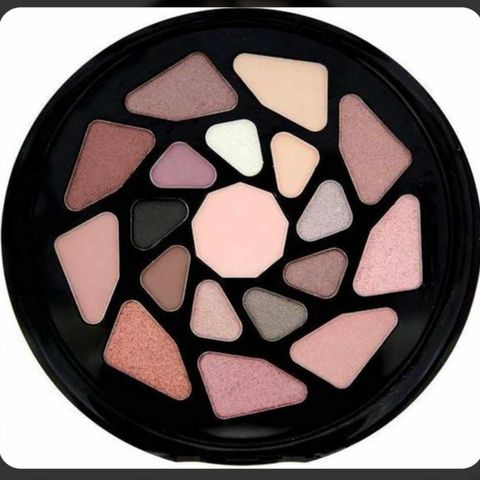 I ❤ Makeup - GO TO HEAVEN Eyeshadow Palette -NY