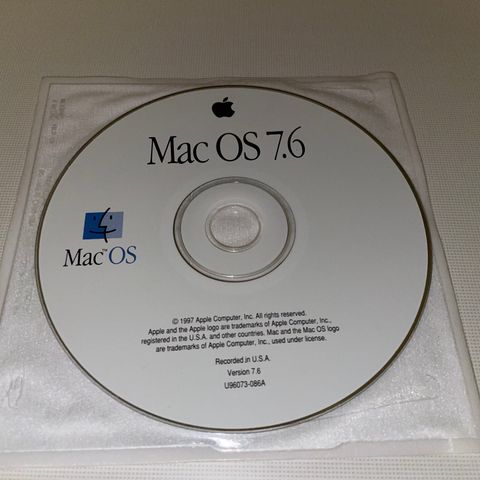 APPLE MACINTOSH VINTAGE - Mac OS 7.6 - 1997
