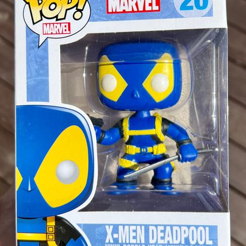 Funko Pop! Deadpool (Blue/Yellow) (X-Men) | Marvel (20)