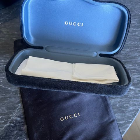 Gucci etui