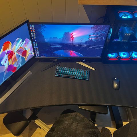 High end Gaming PC/m setup