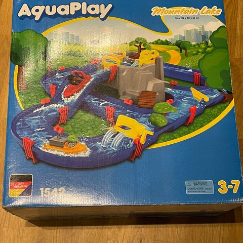 Aquaplay Mountain Lake