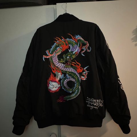 Kul Don Ed Hardy designs Jakke.