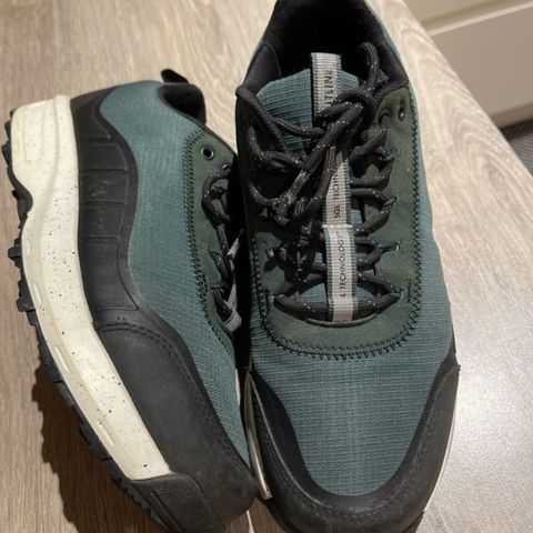 Lite brukt Gaitline goretex sko selges-passer str 40 fot.