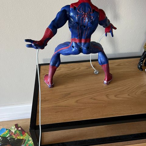 Stor Spiderman figure