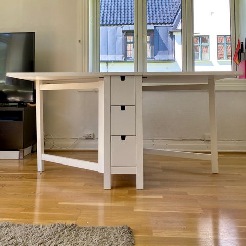 Pent brukt NORDEN Slagbord – 1000 kr